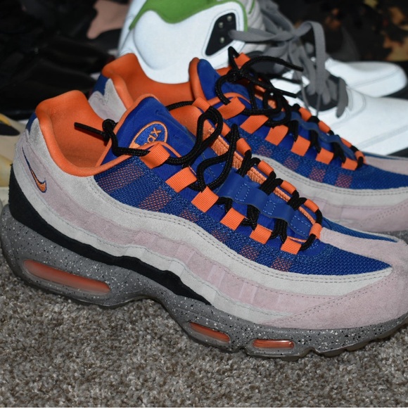 Jordan’s & Yeezy have original box sizes vary message or comment for detail’s - Picture 12 of 15